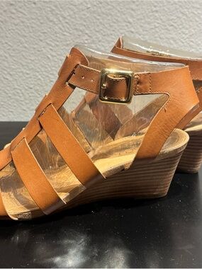 Women’s Franco Sarto Tan Wedge Sandals with Buckle